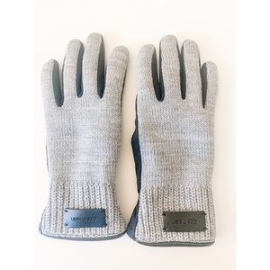 NWOT Calvin Klein women’s gloves